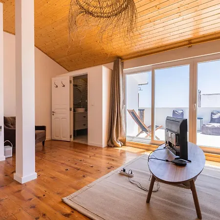 Beautiful River Views In Graca Apartament